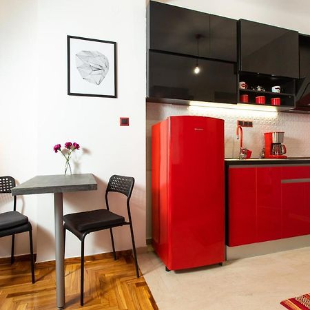 Downtown Luxury Boutique Suites : The Red Suite Thessaloníki Exteriör bild