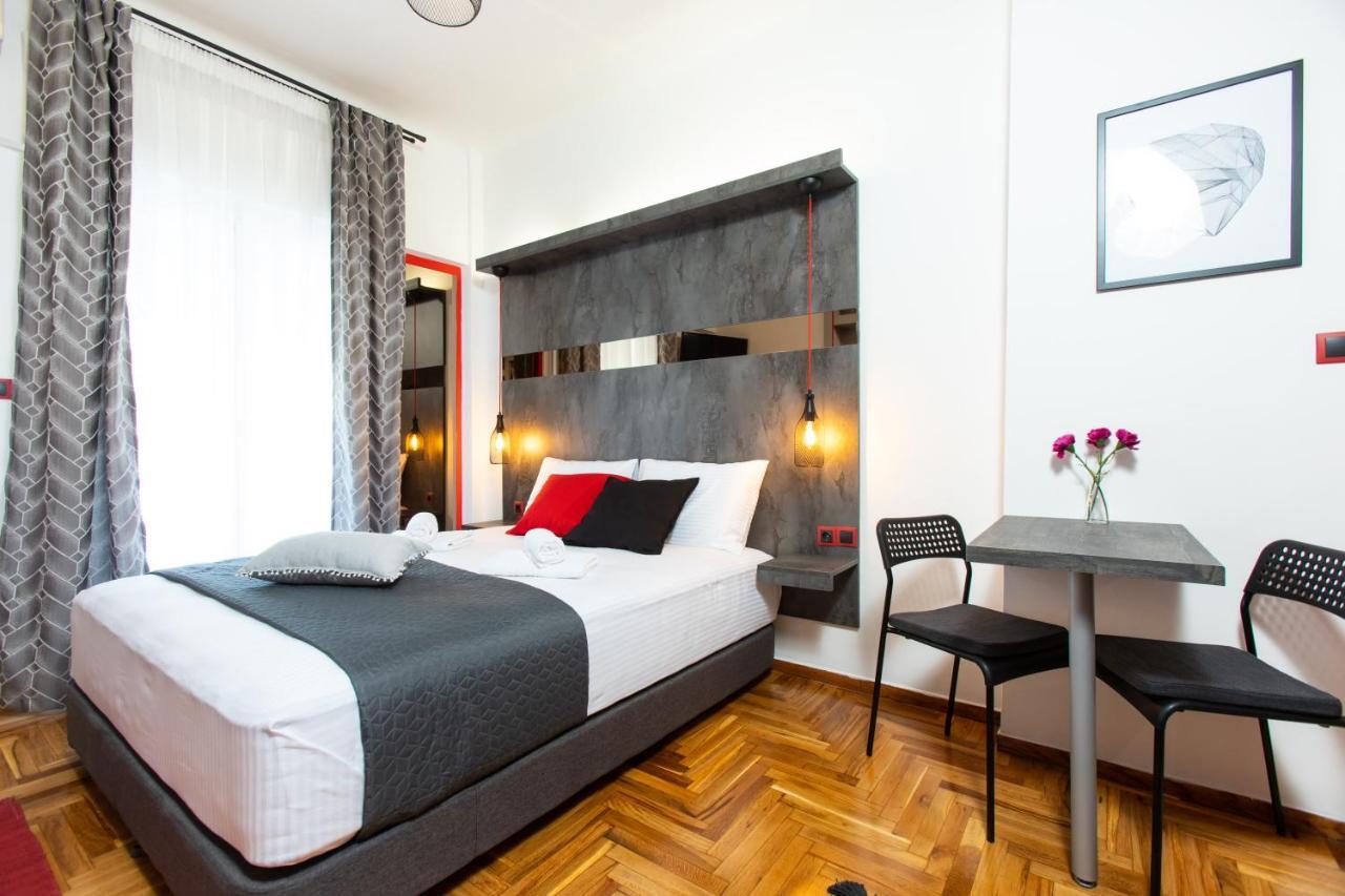 Downtown Luxury Boutique Suites : The Red Suite Thessaloníki Exteriör bild