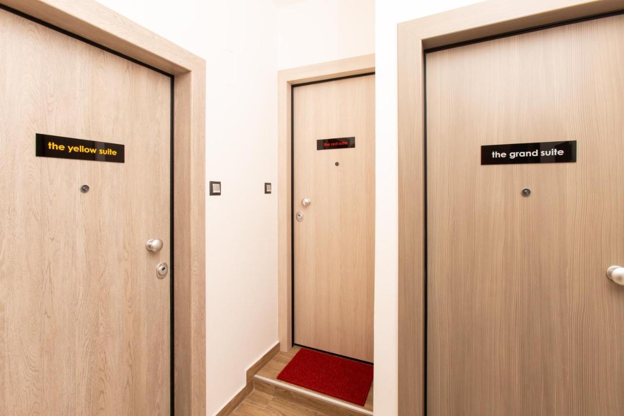 Downtown Luxury Boutique Suites : The Red Suite Thessaloníki Exteriör bild