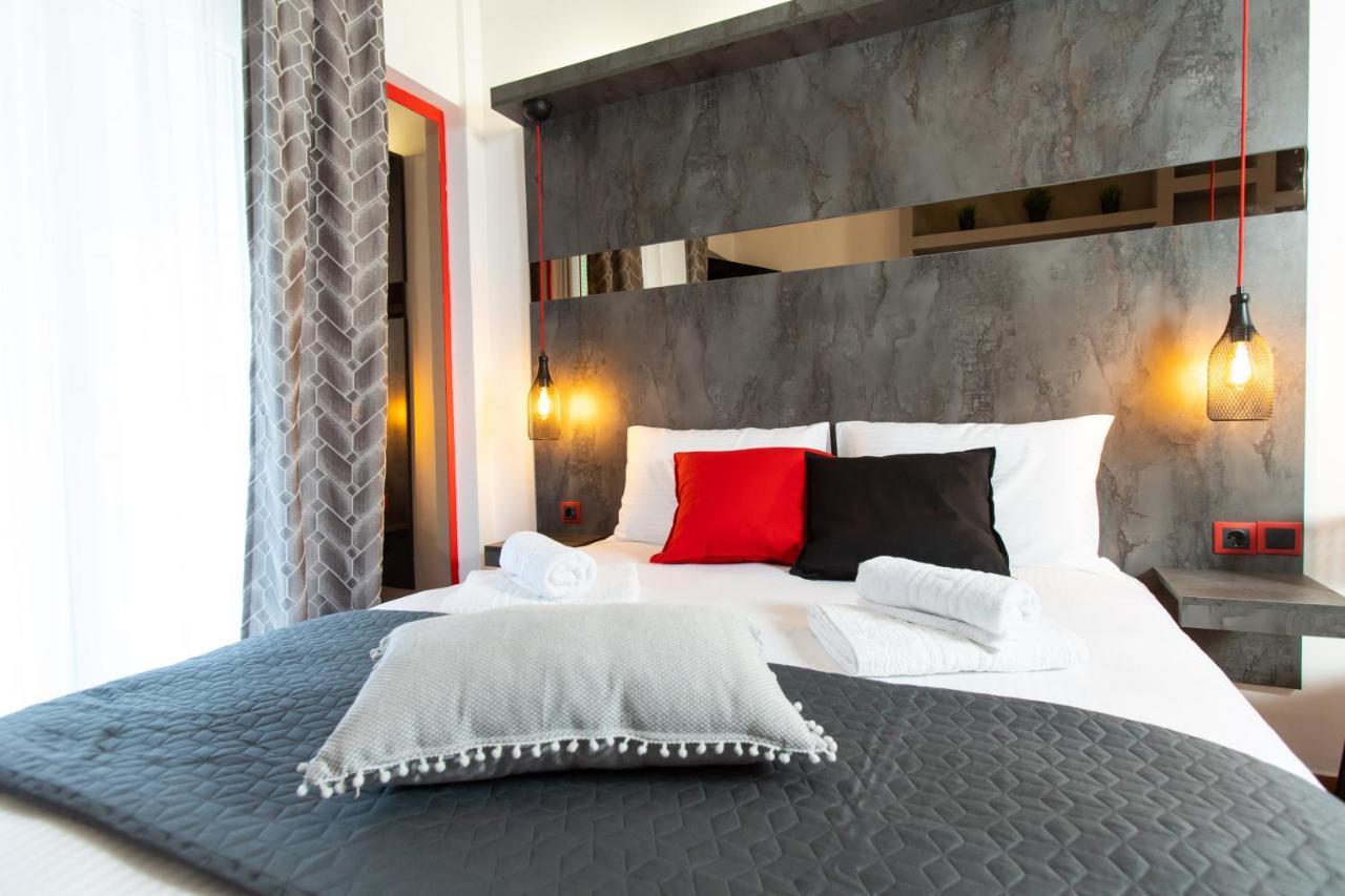 Downtown Luxury Boutique Suites : The Red Suite Thessaloníki Exteriör bild